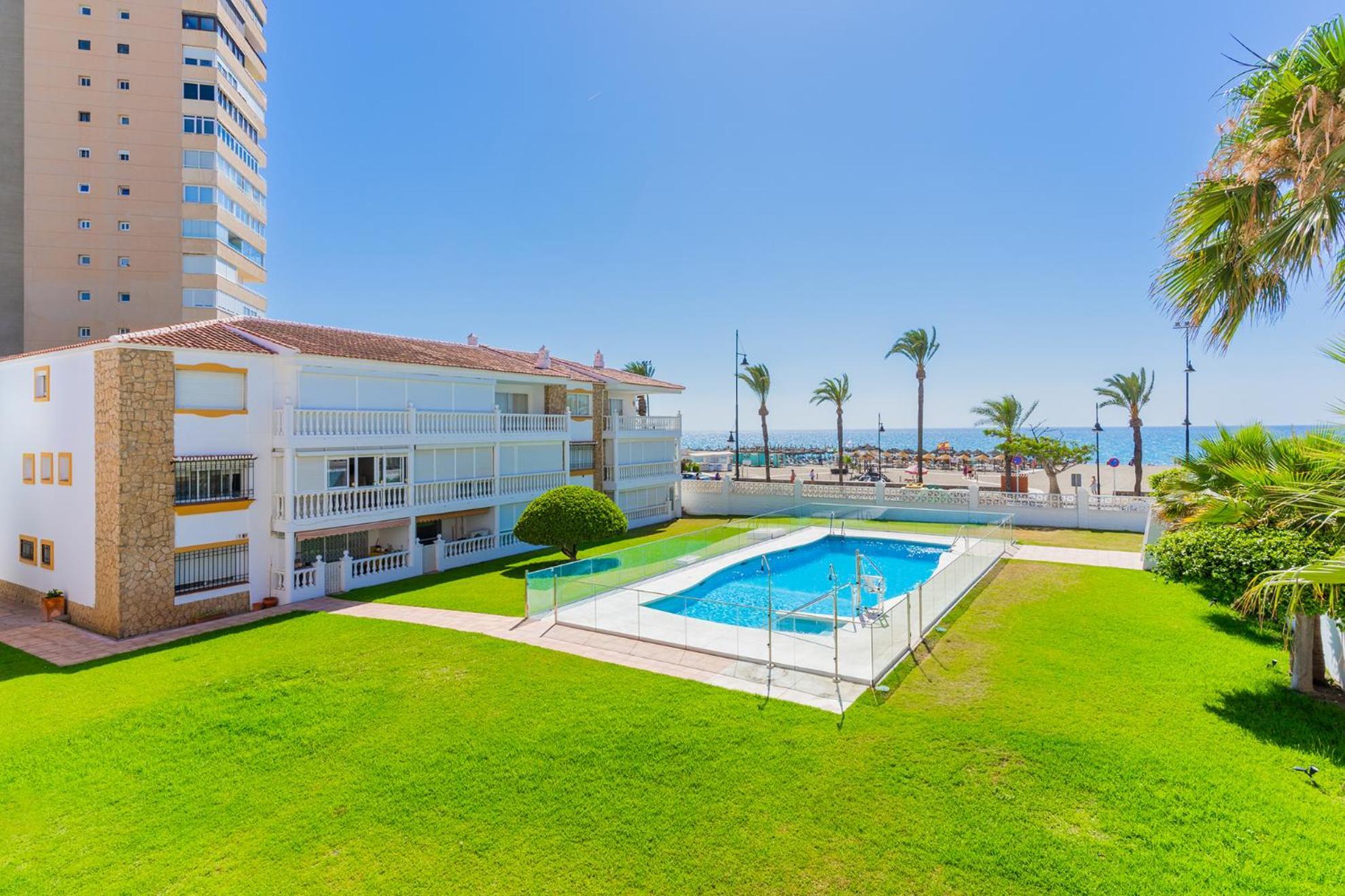 Torremolinos Playamar Primera Linea De Playa Urb. La Farola מראה חיצוני תמונה
